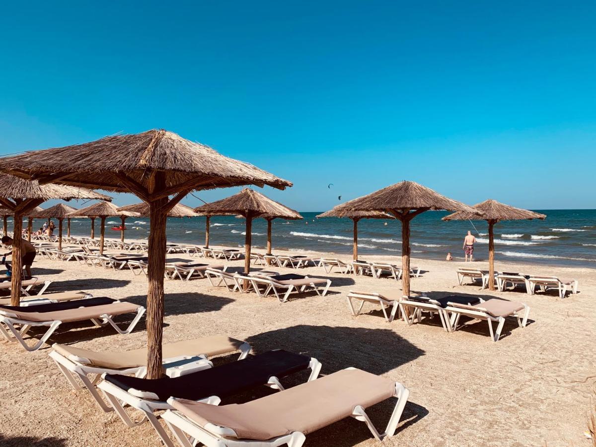 Mamaia Moonlight Apartment Екстериор снимка