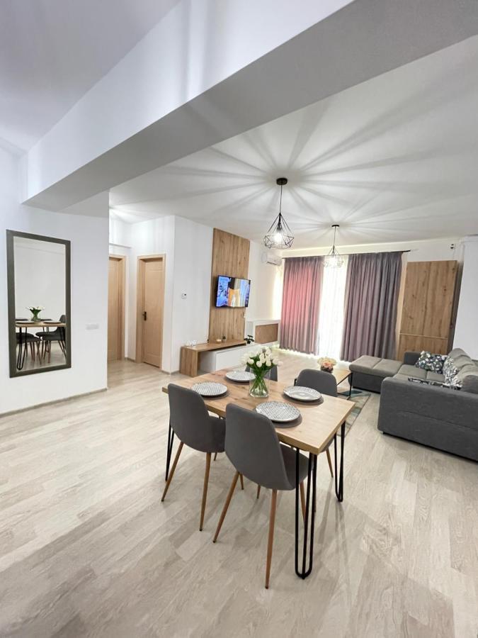 Mamaia Moonlight Apartment Екстериор снимка