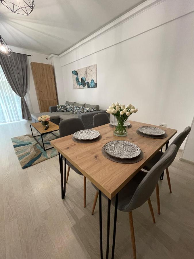 Mamaia Moonlight Apartment Екстериор снимка