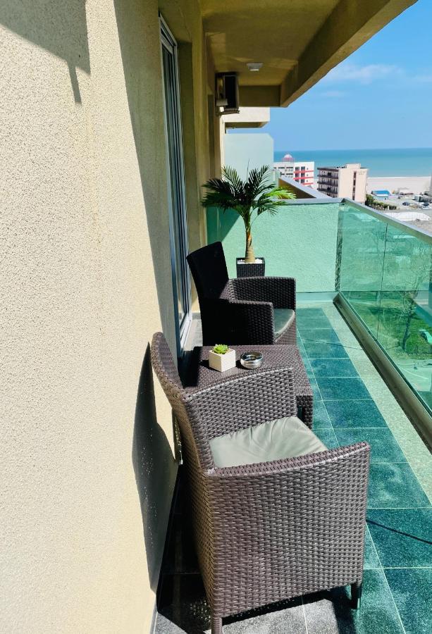 Mamaia Moonlight Apartment Екстериор снимка