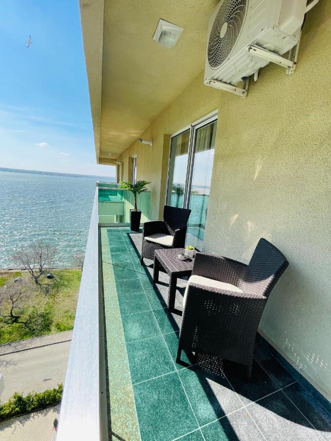 Mamaia Moonlight Apartment Екстериор снимка