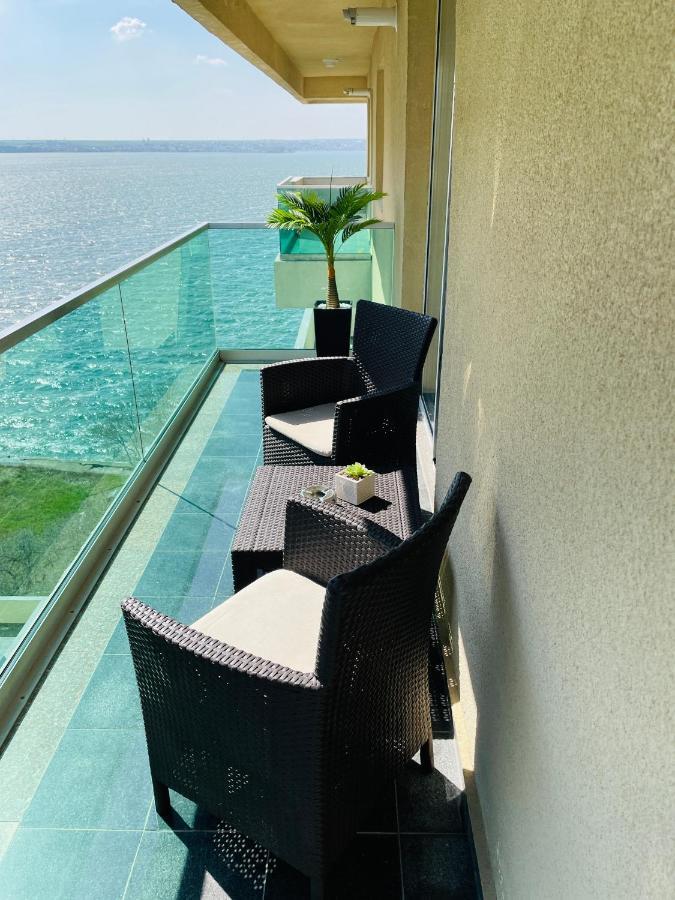 Mamaia Moonlight Apartment Екстериор снимка